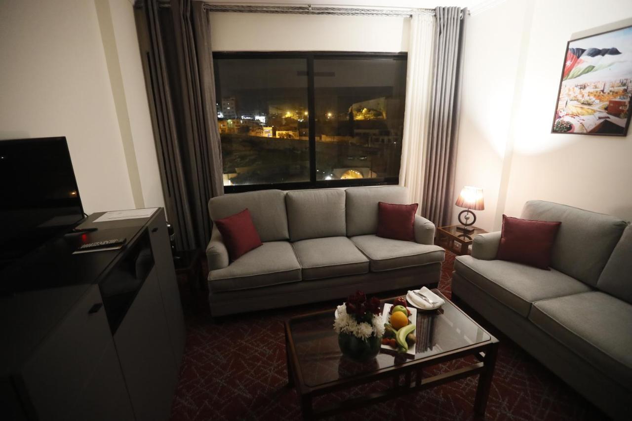The Signature Hotel Amman Exterior foto