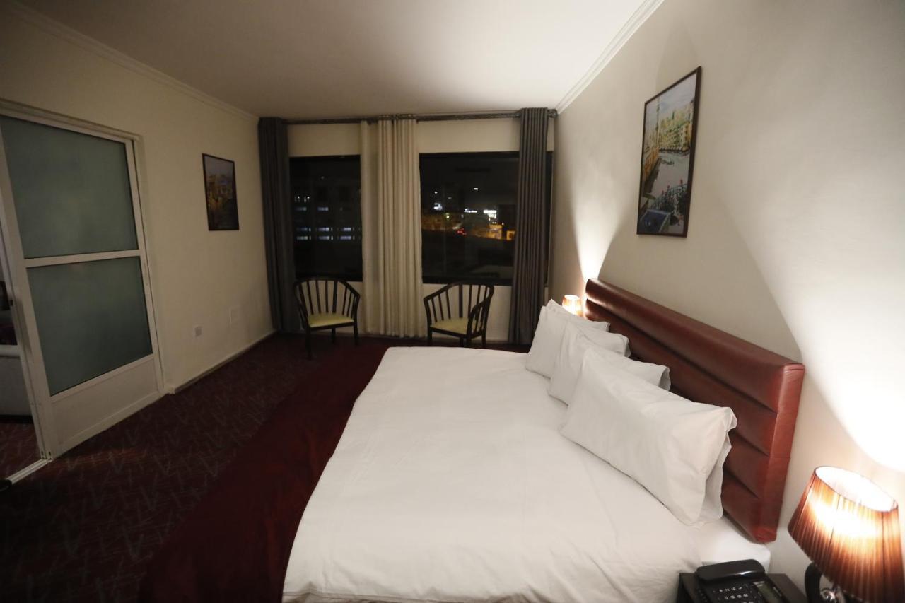 The Signature Hotel Amman Exterior foto